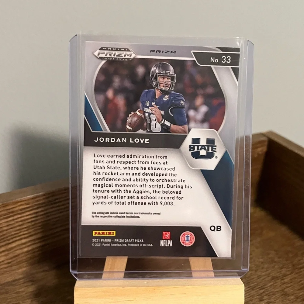 HTF Rare 🏈 Jordan Love Panini Prizm NFL Football Sports Trading Player Card #33